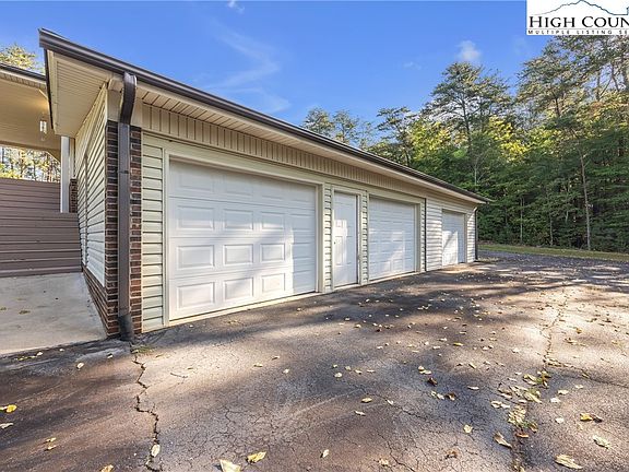 5th image of 3086 Taylorsville Road