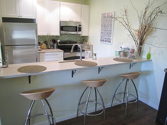 2nd image of 1930 Eddy St APT 102