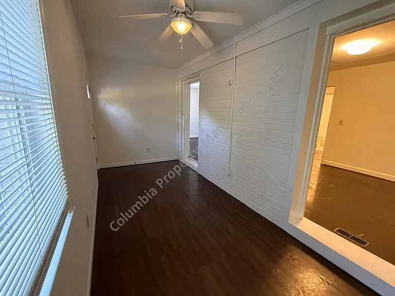 517 Deerwood St #D — Photo 9