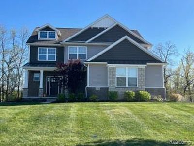 2500 Walnut View Dr, Howell, MI, 48855