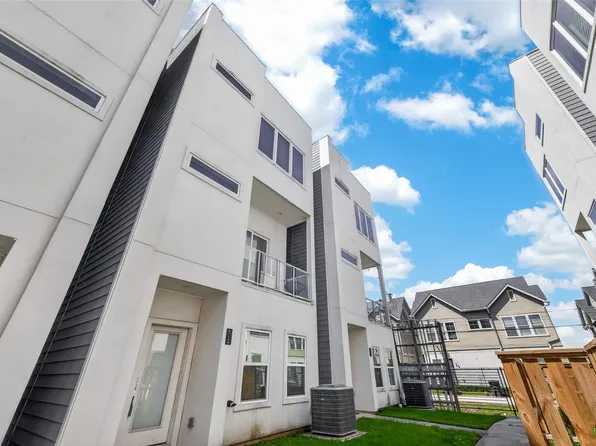 2114 Engelmohr St #B, Houston, TX 77054