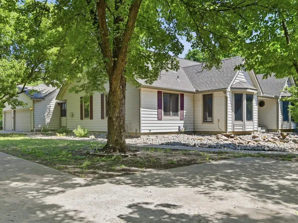 4020 SE 61st St, Berryton, KS 66409