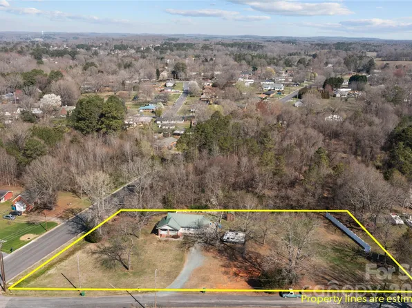 404 Moss Springs Rd, Albemarle, NC 28001