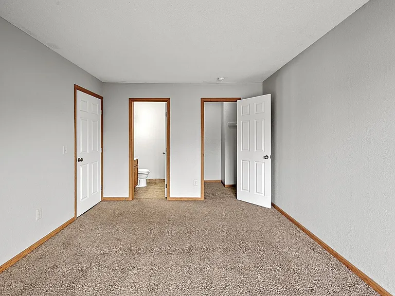 River Ridge Apartments — Photo 123