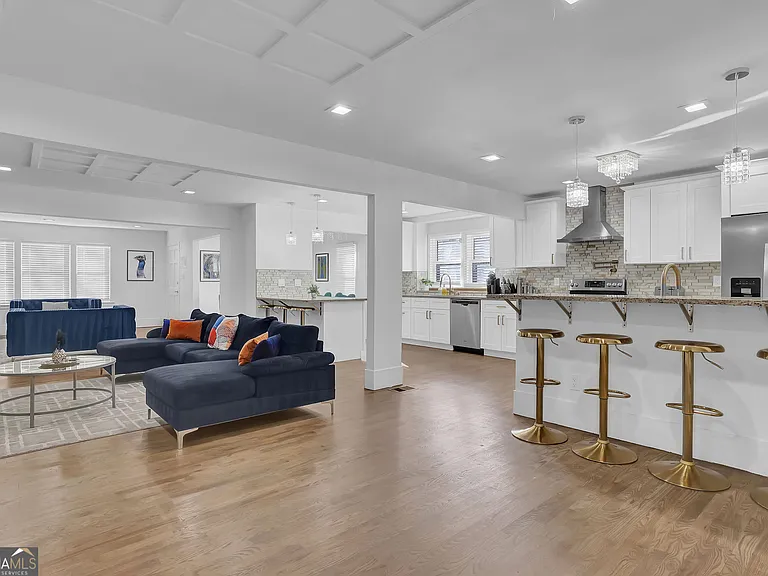 1100 Janes Ln NE — Photo 35