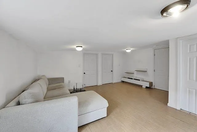 20 Gardner Ave #2 — Photo 8