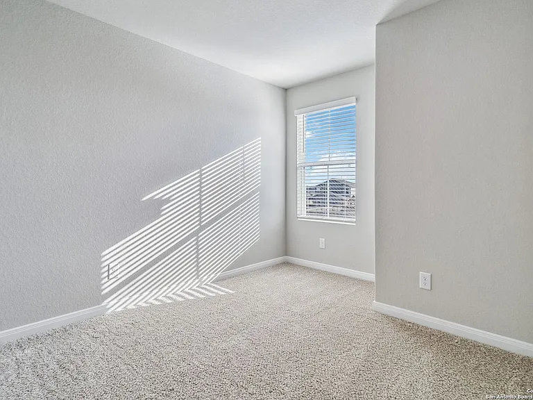 3908 Abbott Pass #101 — Photo 10