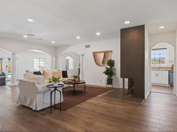 20749 Gault St, Winnetka, CA 91306