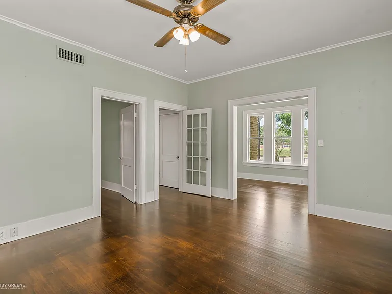 561 Forest Ave — Photo 6