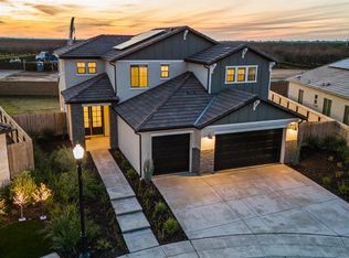 946 Talus Way S, Madera, CA 93636