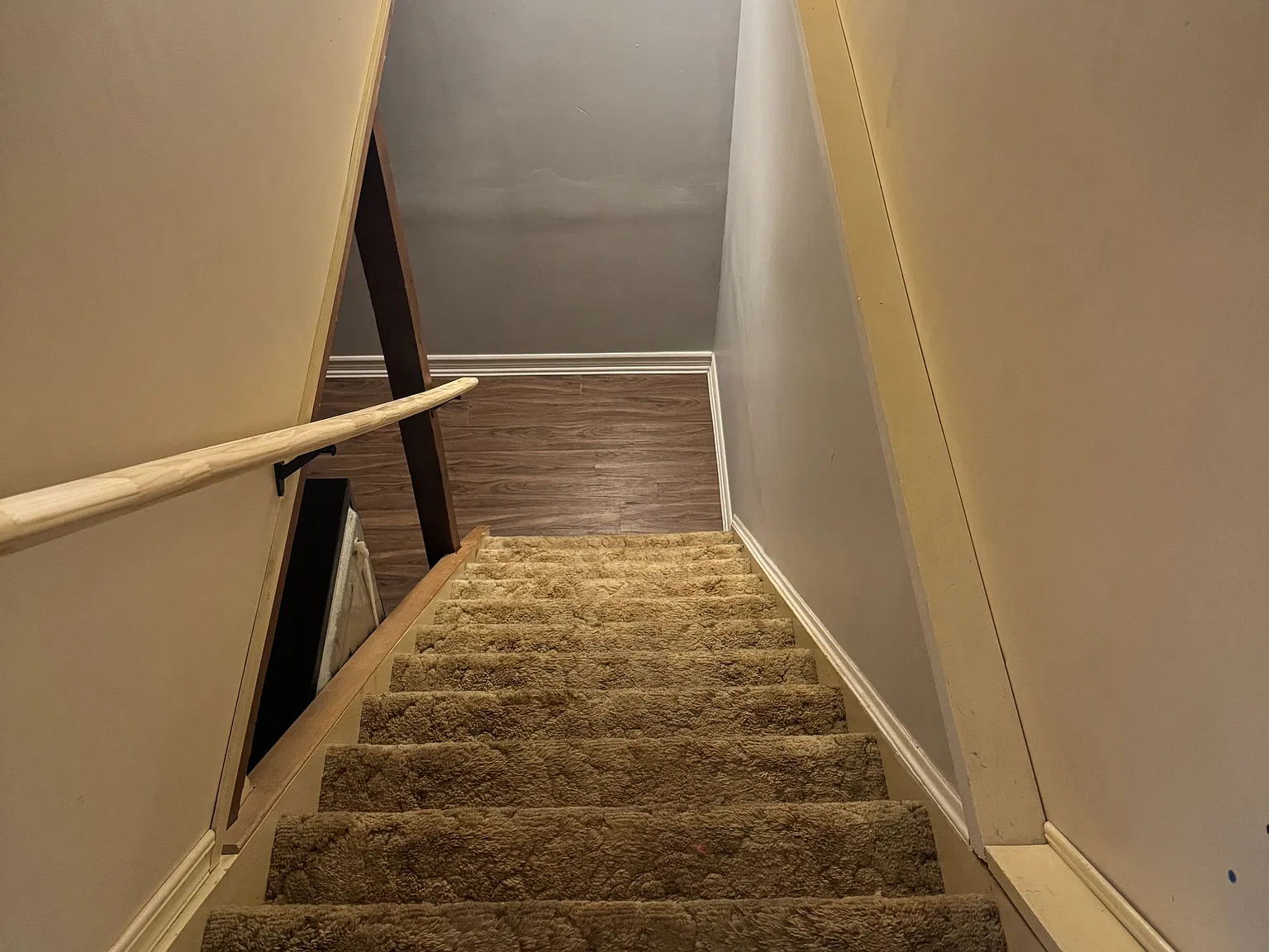 349 Carnaby Ct — Photo 2