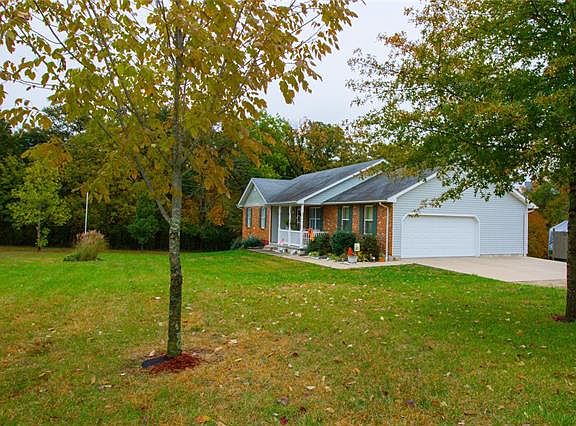 5th image of 106 Phillip Ln