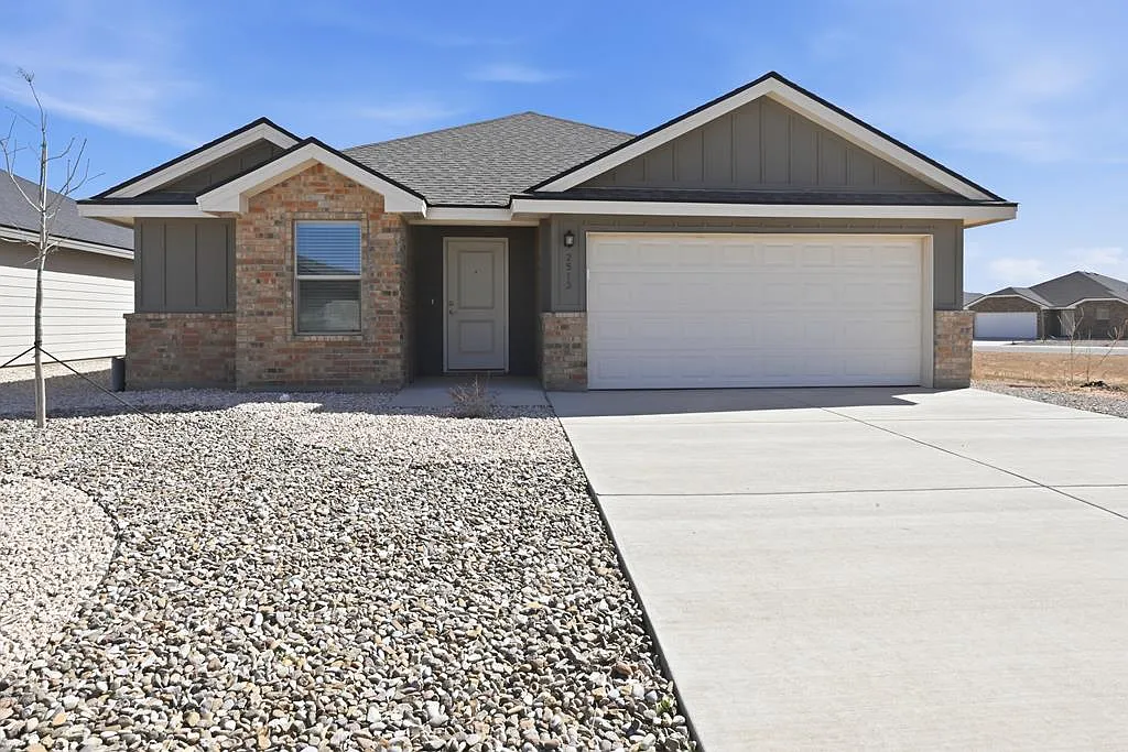 3 bed, 2.0 bath, 1500 sqft, $2,475 — Photo 1