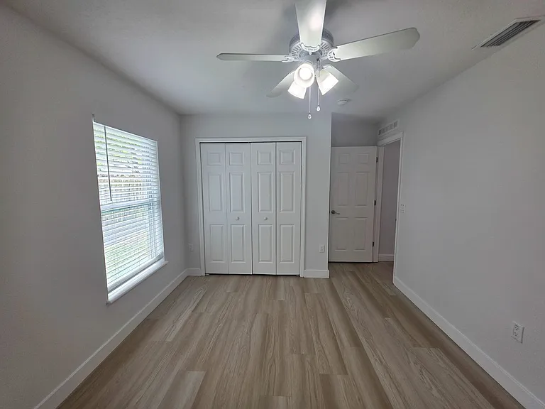 5230 Compass Pointe Cir — Photo 17