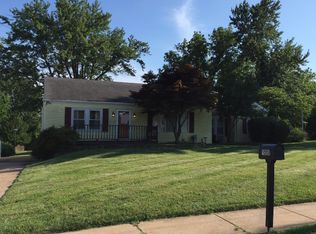 3008 Yaeger Rd, Saint Louis, MO 63129