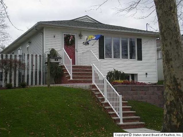 1st image of 158 Hooper Ave