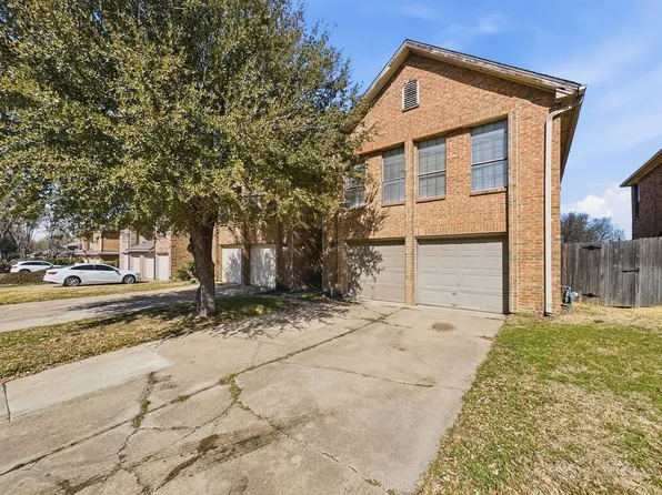 1222 W Hudgins St, Grapevine, TX 76051