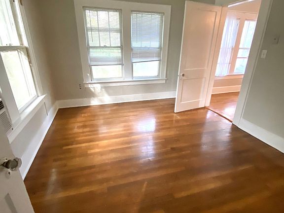 2nd image of 1399 Miller Ave
