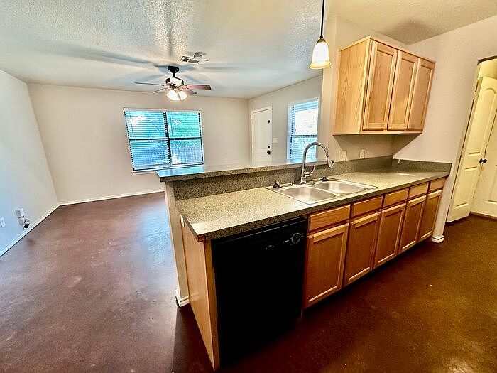 1st image of 8104 Doreen Ave