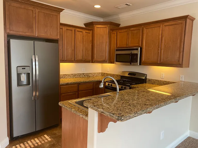 Ridgestone Villas - 870 Mission Sierra — Photo 43