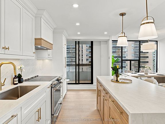 5th image of 100 Quebec Ave #1501