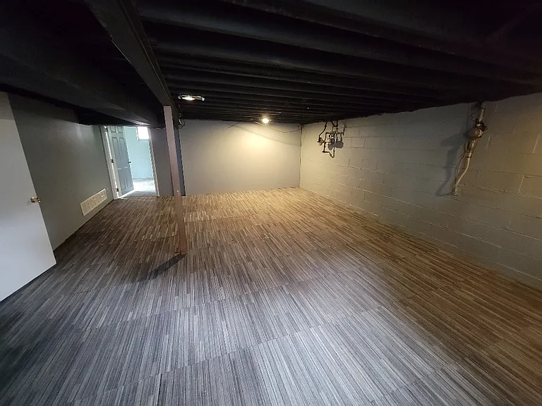 3571 Wright Ave — Photo 17