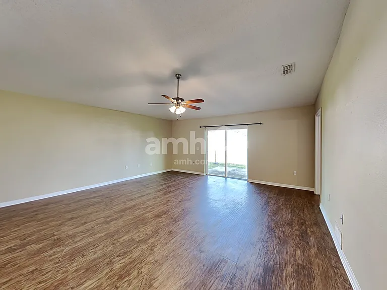 3941 Warbler Dr — Photo 6