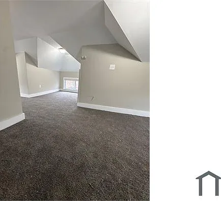 13505 Southview Ave #UP — Photo 9