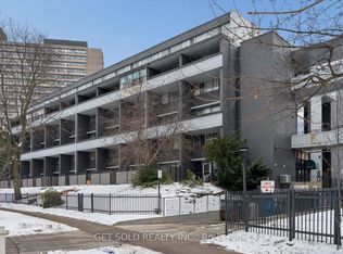 55 Sunny Glenway #309, Toronto, ON M3C 2Z5