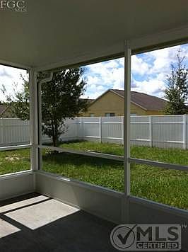 4th image of 424 Madina Cir