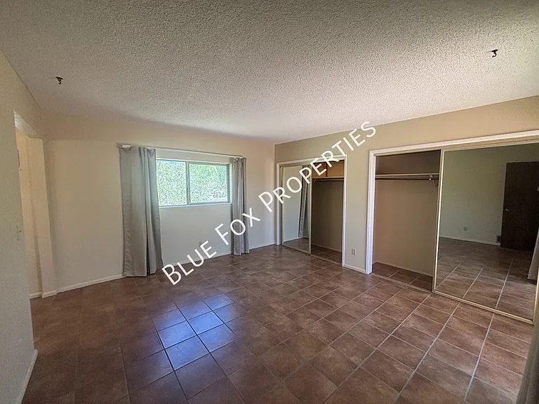 6521 N Calle Padre Felipe — Photo 19