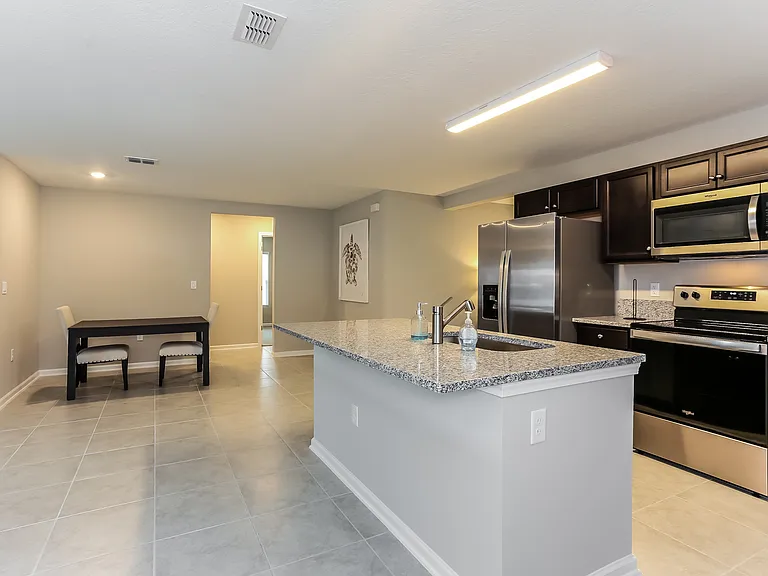 9208 Joannes Way — Photo 8