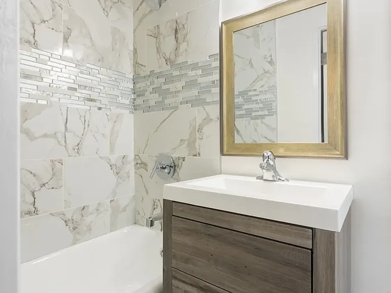 1100 N. LASALLE APARTMENTS — Photo 32