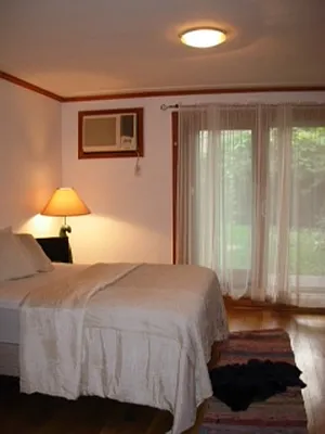 Rented by Corcoran | media 23