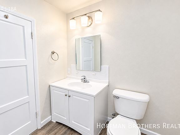 4th image of 14161 Friar St #1