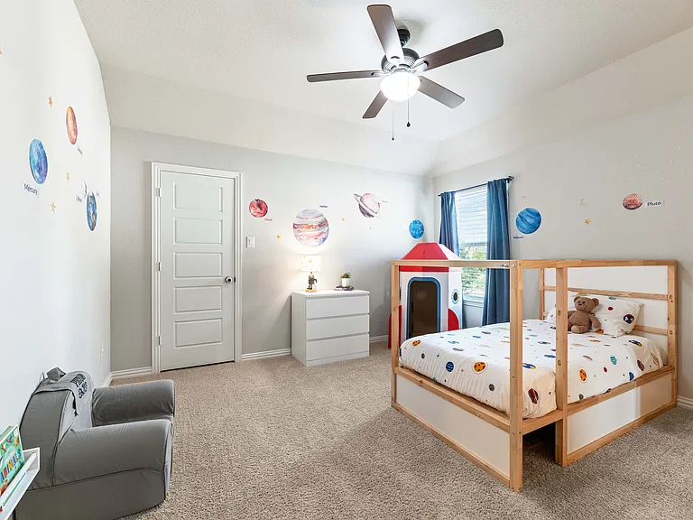4611 Acacia Pkwy — Photo 9