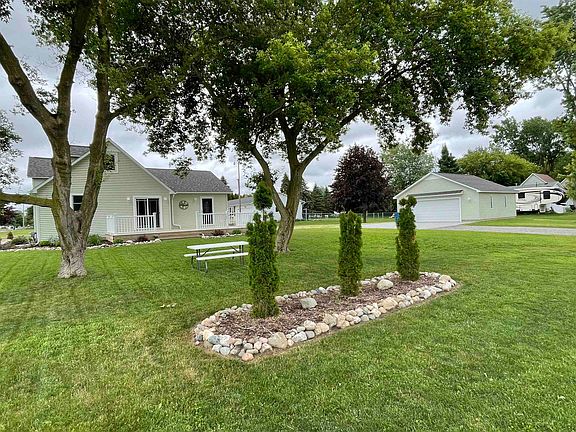 3rd image of 1285 W Nebobish Rd