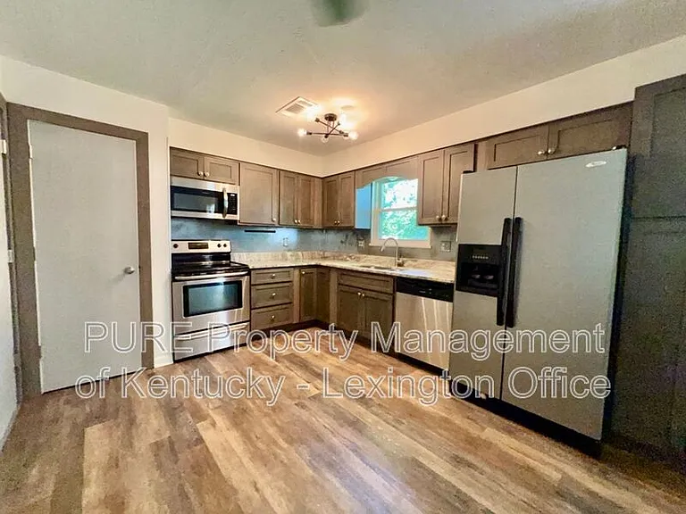 1212 Fenwick Rd — Photo 9