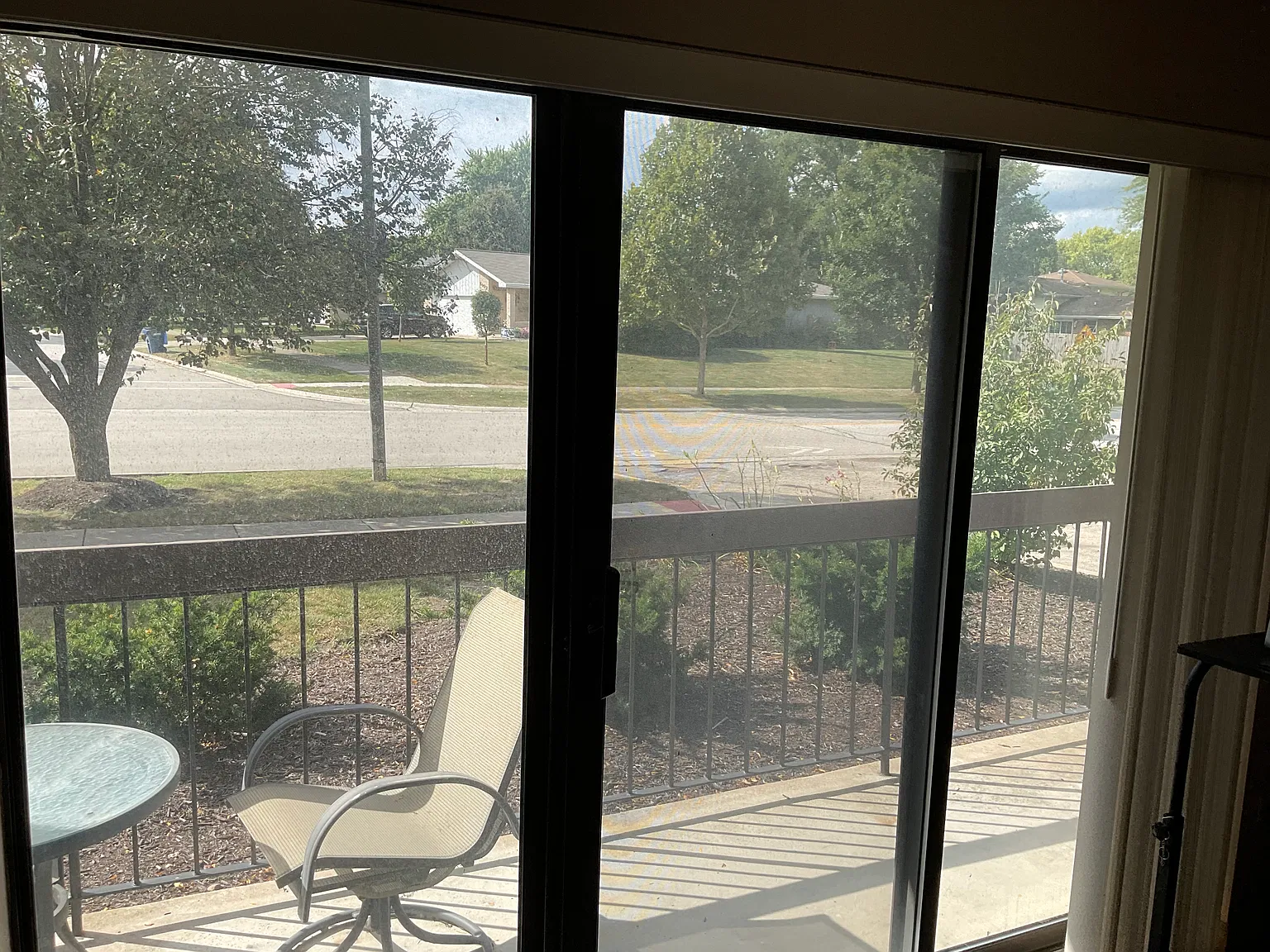 2 bed, 1050 sqft, $1,980 — Photo 3