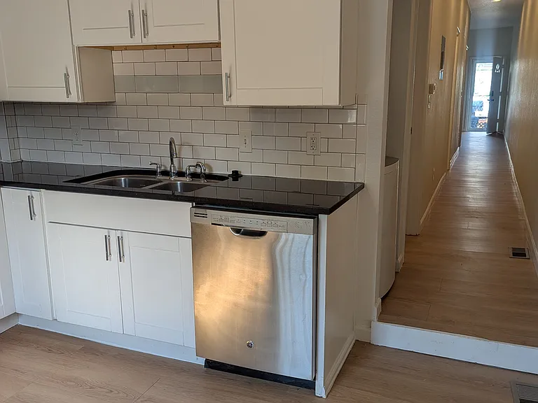 1517 King St — Photo 9