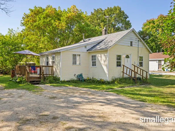 137 N 5th St NE, Cedar Springs, MI 49319