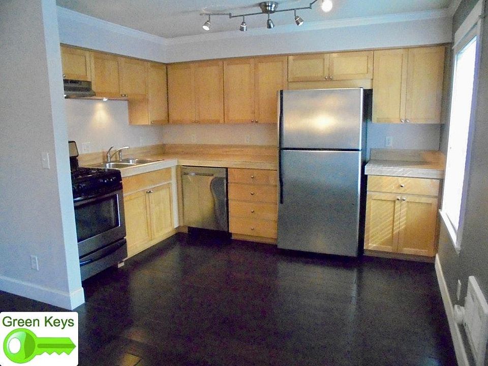Kitchen, view 1