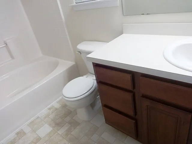 228 Trickle Dr — Photo 9