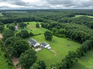 736 Westbrook Rd, Cuba, MO 65453