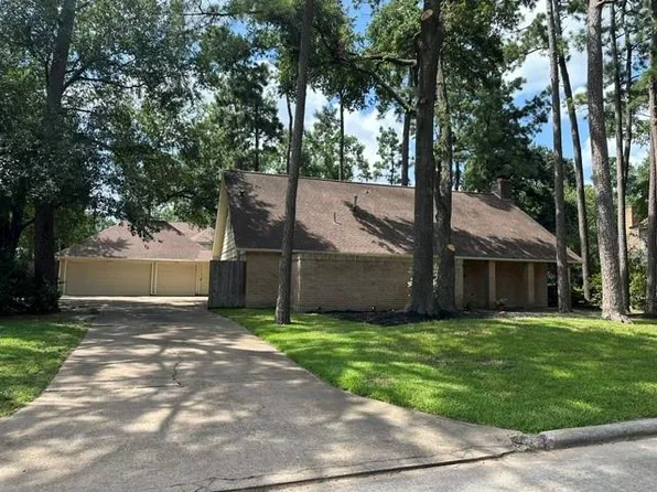 8330 Silver Shadows Ln, Spring, TX 77379