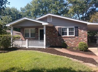 419 Rosedale Ter, Ballwin, MO 63021