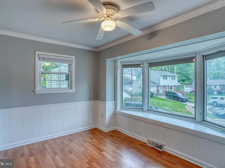 124 Hilldale Ct — Photo 19