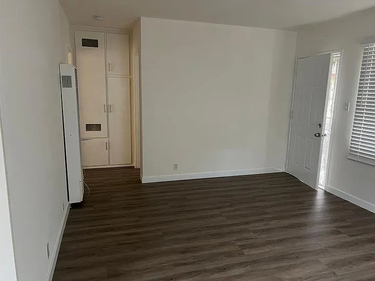 224 E Avenue 42 #1/2 — Photo 4
