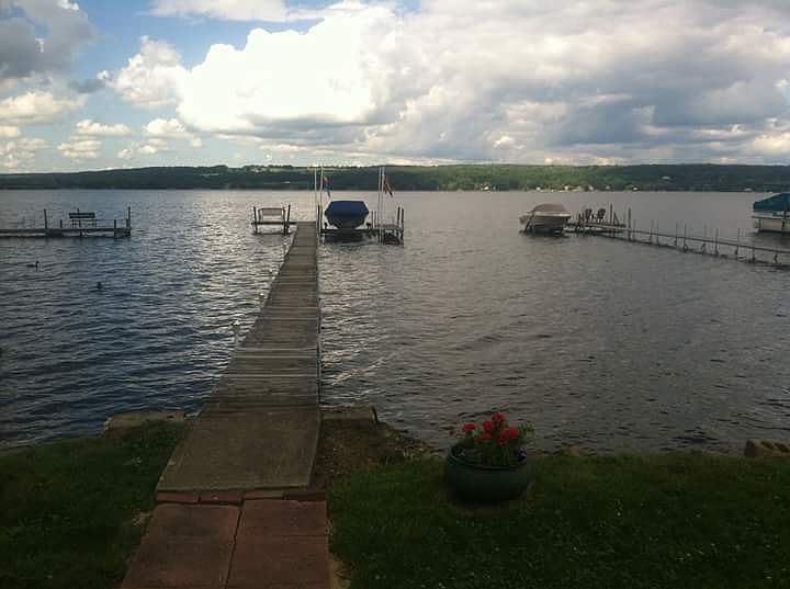 Waterfront dock & boat lift