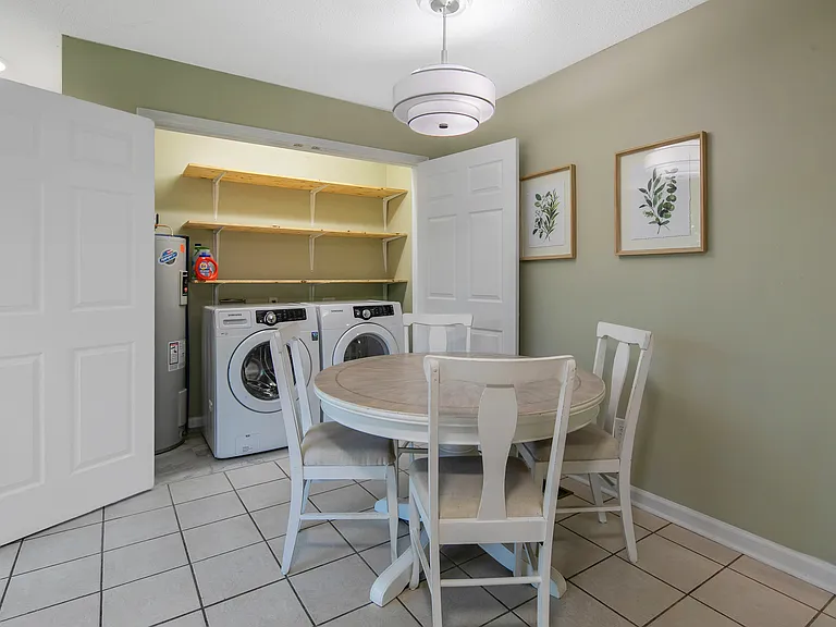 126 Golf Dr — Photo 18